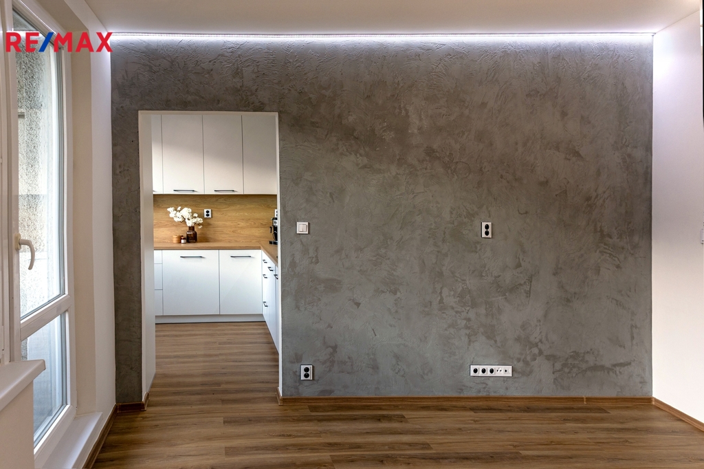 +420 604 191 744 I denisa.myslivcova@re-max.cz