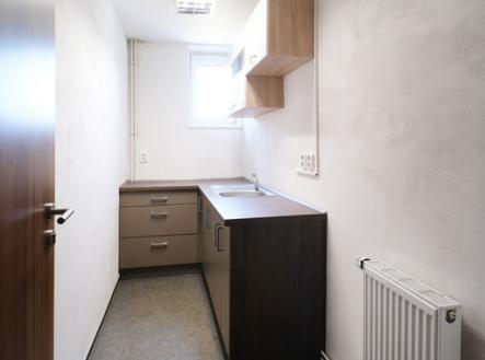 Pronájem kanceláře, 17 m²