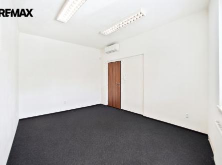 Pronájem kanceláře, 17 m²