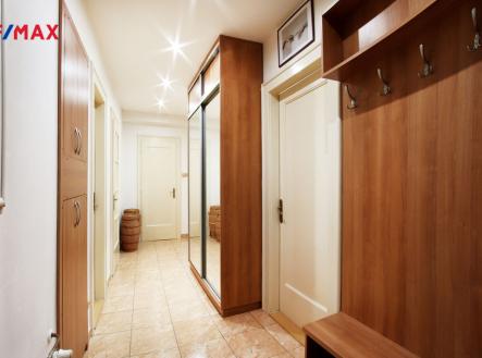 Pronájem bytu, 2+1, 85 m²