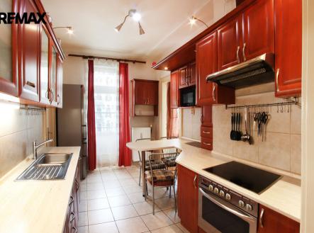 Pronájem bytu, 2+1, 85 m²