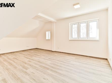 Pronájem bytu, 3+1, 50 m²