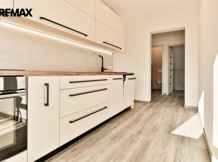 Pronájem bytu, 3+1, 50 m²