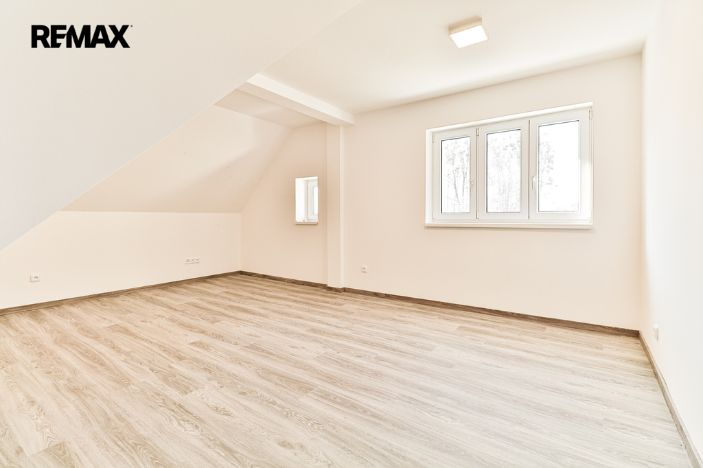 +420 739 604 767 I www.vaclavadamcik.cz I vaclav.adamcik@re-max.cz I pronájem bytu 3+kk Kaňovice