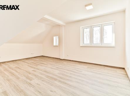 Pronájem bytu, 3+1, 50 m²