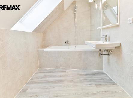 Pronájem bytu, 3+1, 50 m²