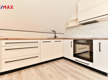 Pronájem bytu, 2+kk, 40 m²