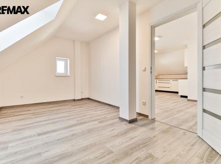 Pronájem bytu, 2+kk, 40 m²
