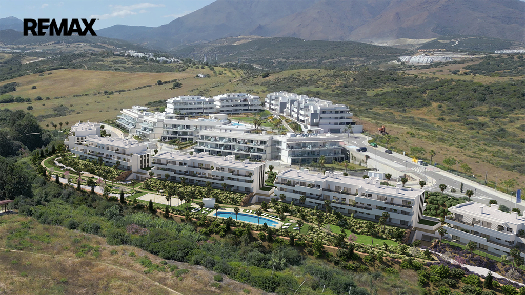 +420 739 604 767 I www.vaclavadamcik.cz I vaclav.adamcik@re-max.cz I prodej apartmánu 4+kk, Španělsko