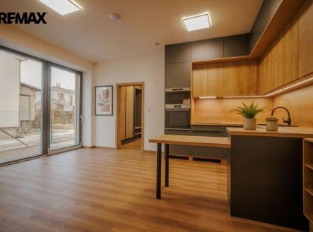 Pronájem bytu, 2+kk, 120 m²
