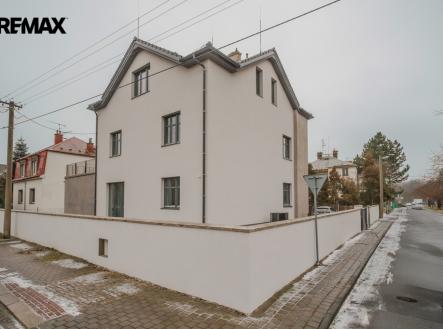 Pronájem bytu, 3+kk, 82 m²