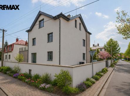 Pronájem bytu, 3+kk, 82 m²