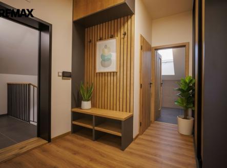 Pronájem bytu, 3+kk, 102 m²