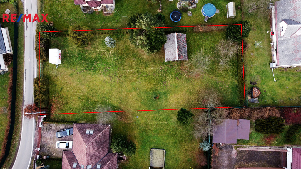 +420 776 335 999, ladislav.urbancik@re-max.cz