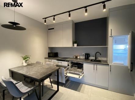 Prodej bytu, 1+kk, 56 m²