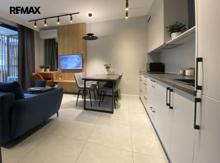 +420 730 823 682 | denisa.sochova@re-max.cz