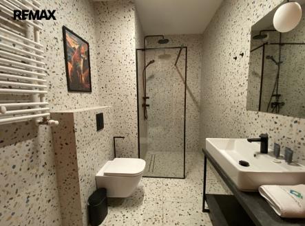 +420 730 823 682 | denisa.sochova@re-max.cz