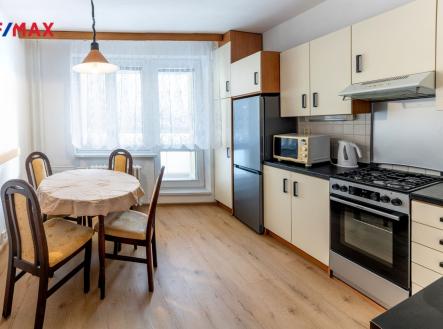 Pronájem bytu, 3+1, 63 m²