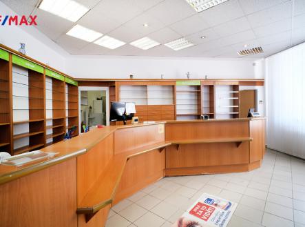 Pronájem obchodní prostor, 156 m²