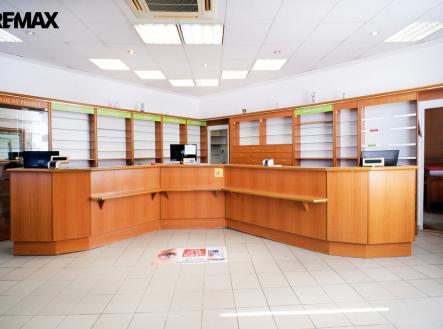 Pronájem obchodní prostor, 156 m²