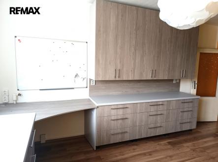 Pronájem bytu, 3+1, 77 m²