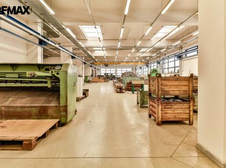 Pronájem výrobní prostor, 720 m²