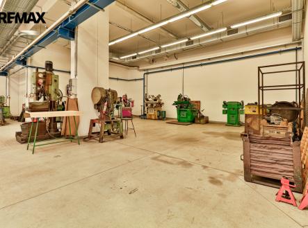 Pronájem výrobní prostory, 720 m²