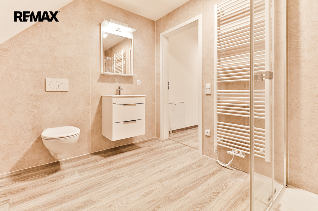 +420 739 604 767 I www.vaclavadamcik.cz I vaclav.adamcik@re-max.cz I pronájem bytu 2+kk Kaňovice