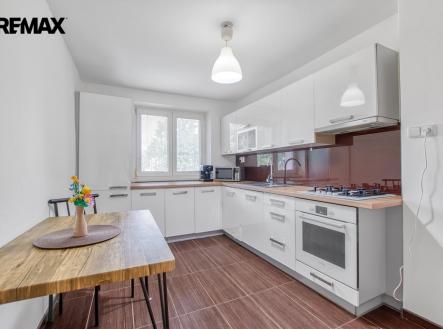Pronájem bytu, 2+1, 60 m²