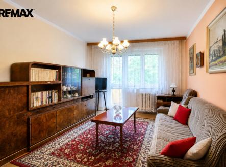 Byt 3+1| Denisa Sochová | +420 730 823 682 | denisa.sochova@re-max.cz