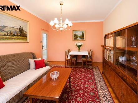 Byt 3+1| Denisa Sochová | +420 730 823 682 | denisa.sochova@re-max.cz