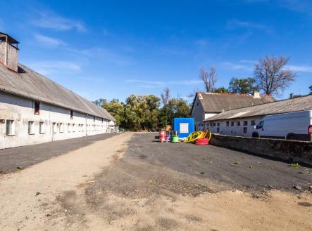 Pronájem komerčního objektu, sklad, 250 m²