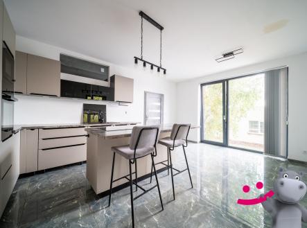 Prodej kanceláře, 567 m²