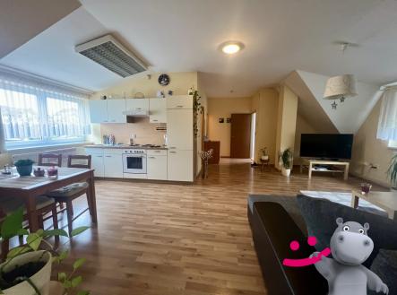 Pronájem bytu, 3+kk, 75 m²