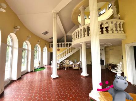 Prodej obchodní prostor, 200 m²