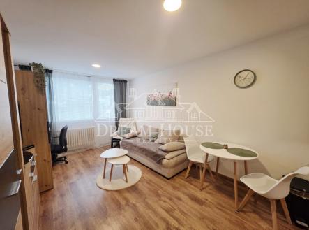 Pronájem bytu, 2+kk, 45 m²