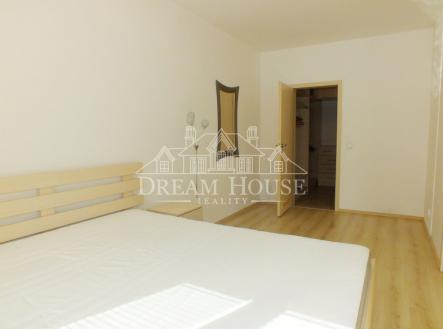 Pronájem bytu, 2+kk, 57 m²