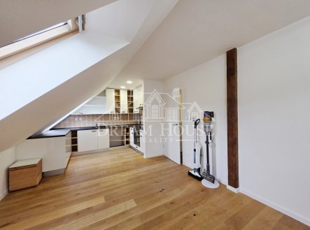Prodej bytu, 4+kk, 84 m², Kaliště – náhled fotky 2