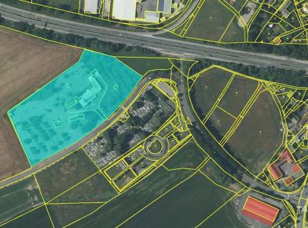 Prodej komerčního objektu, průmyslový areál, 1 000 m²