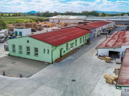 Prodej komerčního objektu, průmyslový areál, 2 983 m²