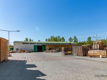 Prodej výrobní prostor, 1 315 m²