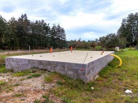 Prodej pozemku pro bydlení, 1 500 m² obrázek