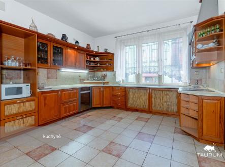 Prodej domu/vily, 329 m²