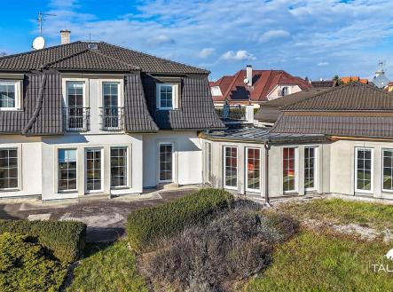 Prodej domu/vily, 334 m² obrázek