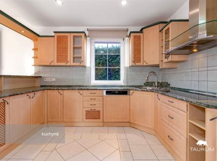 Prodej domu/vily, 334 m²