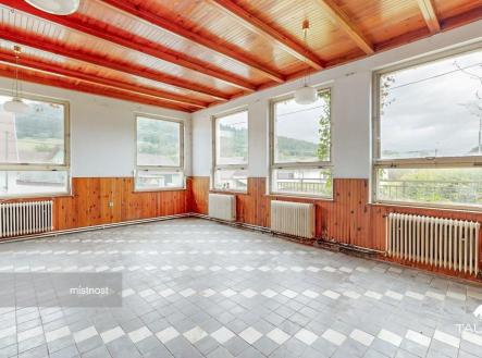 Prodej obchodní prostor, 107 m²