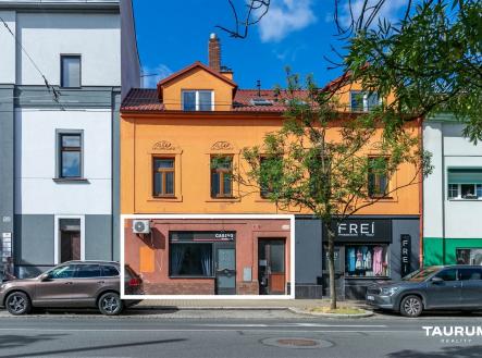 Pronájem obchodní prostory, 179 m²