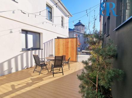 Prodej nájemního domu, 670 m²