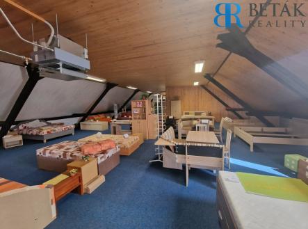 Prodej obchodní prostory, 1 200 m²