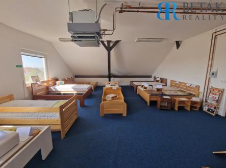 Prodej obchodní prostory, 1 200 m²